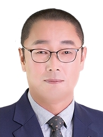 윤재근